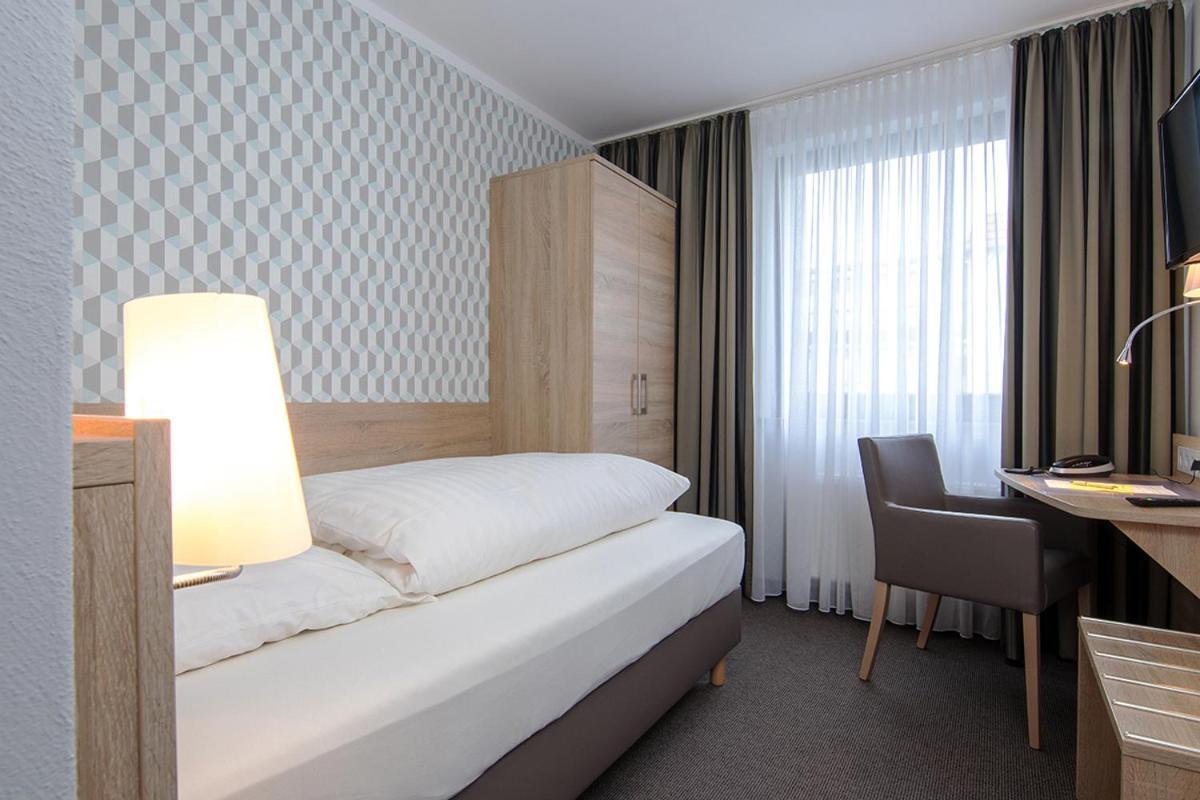 Hotel Rennschuh Gottingen Ngoại thất bức ảnh