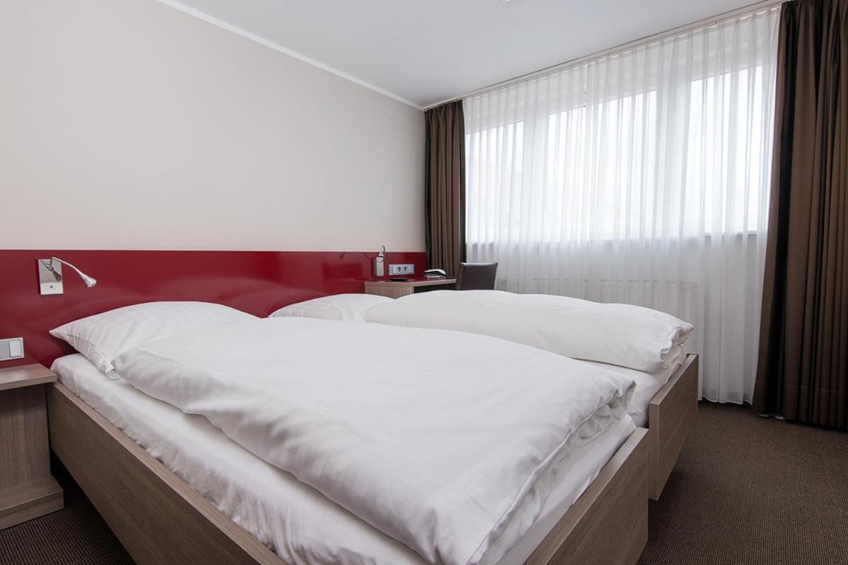 Hotel Rennschuh Gottingen Ngoại thất bức ảnh