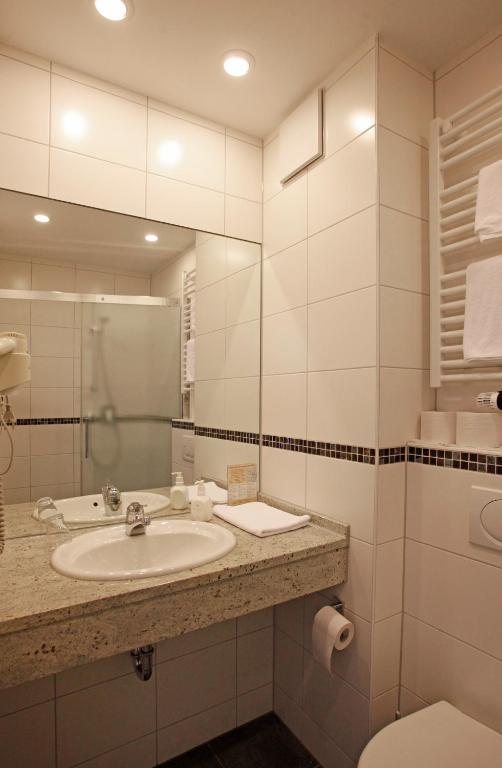 Hotel Rennschuh Gottingen Phòng bức ảnh