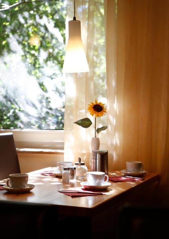 Hotel Rennschuh Gottingen Ngoại thất bức ảnh